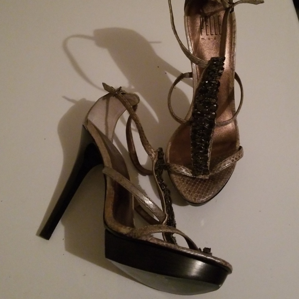 Pelle Moda Platform Leather Embellished Heel